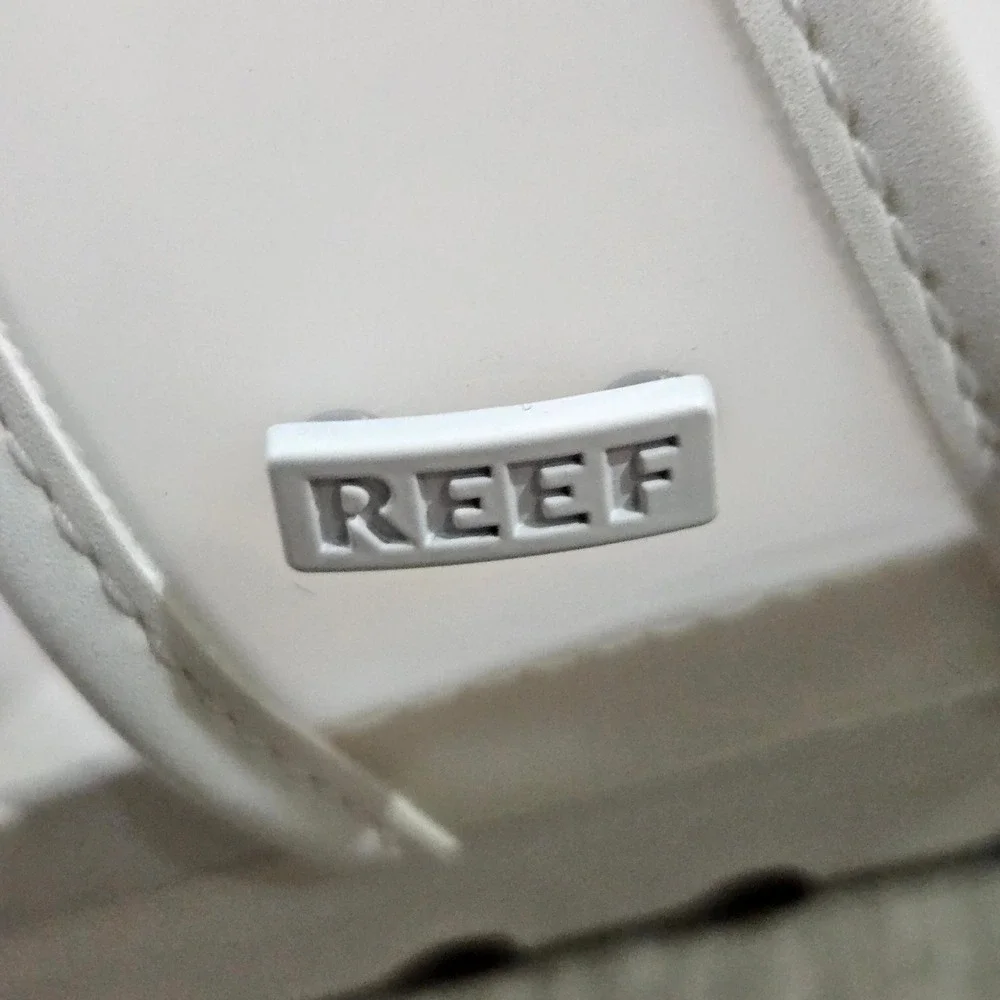 Reef Water Vista Higher Sandals Womens 8 White Platform Chunky Slide Beach Shoes